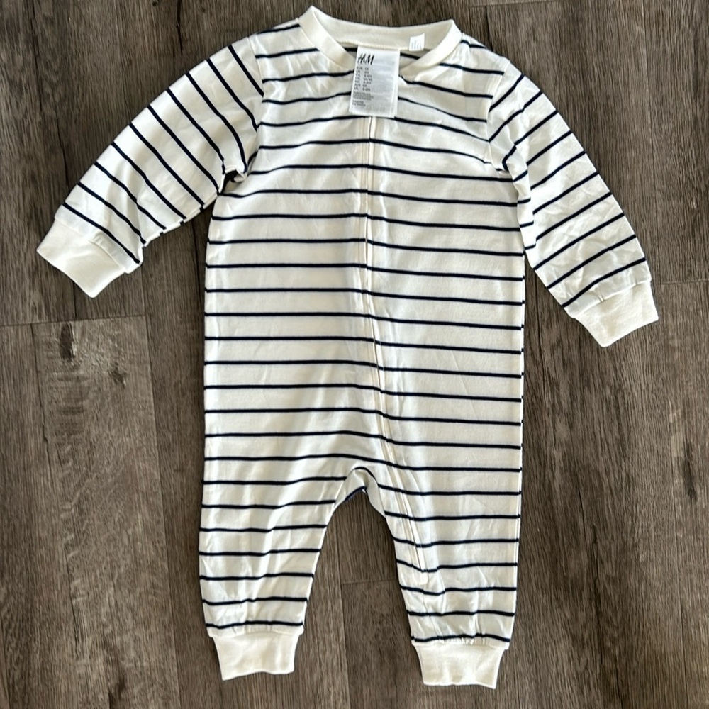 H&M Sleeper Jumpsuit Infant 6 months
